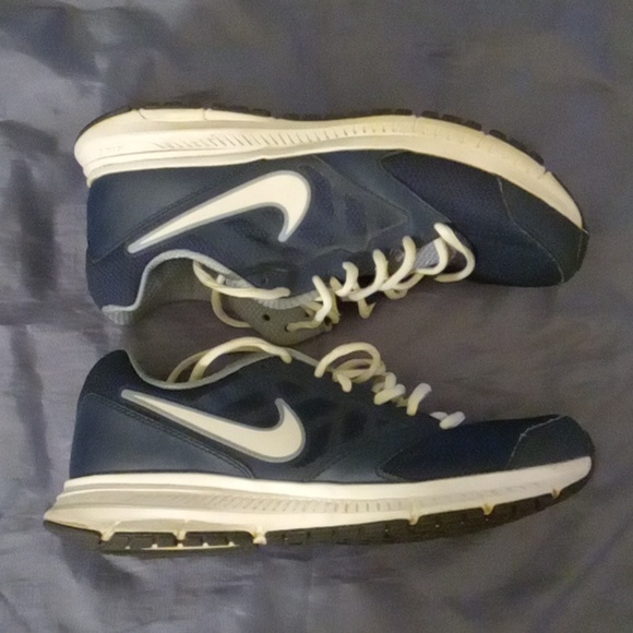 Nike Men Downshifter 6 Running Shoes Sz 8.5 - Picture 1 of 7